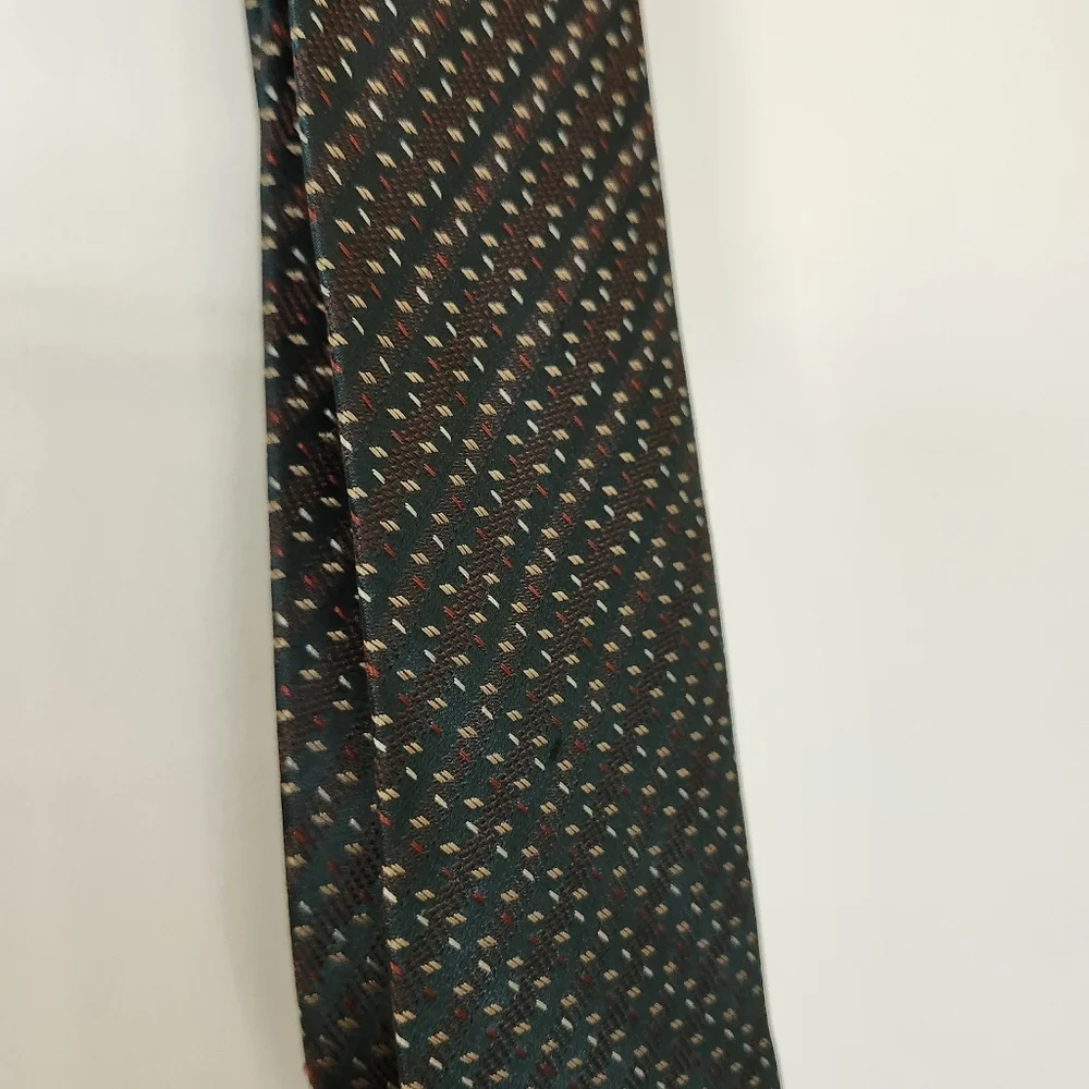 Kai Long 100% Silk Tie Green Gold Red White